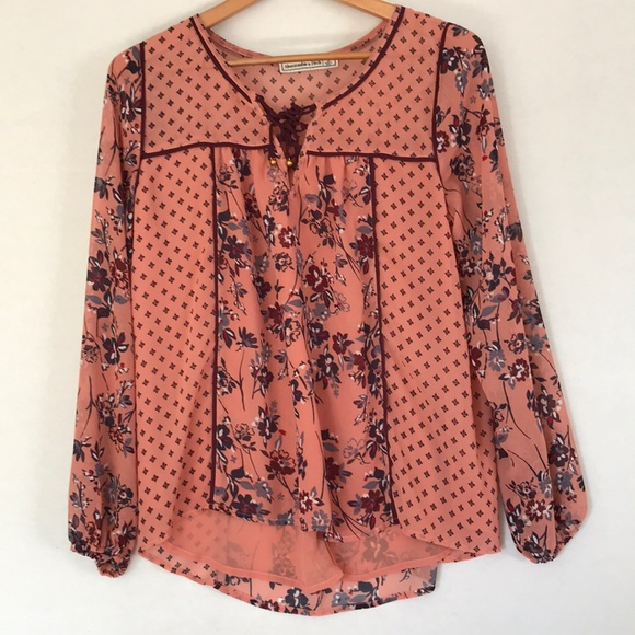 Abercrombie & Fitch Tops - Abercrombie & Fitch blouse Sz S